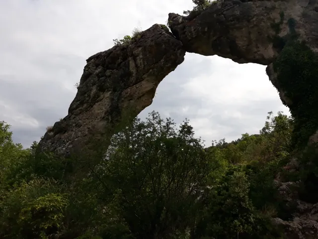 Pogled na stijenu Kolač