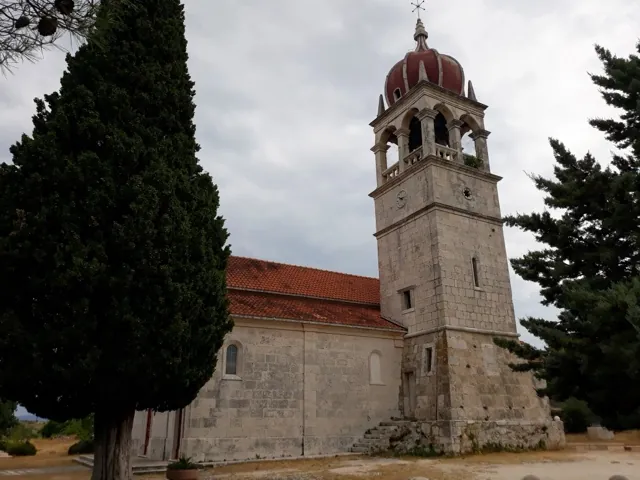 Crkva sv. Fabijana i Sebastijana u Donjem Humcu